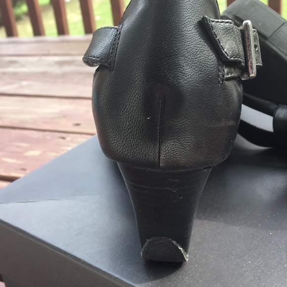 Kenneth Cole Reaction sandals size 7 - Picture 6 of 7